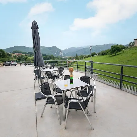 Daire Caldas Y El Balneario Oviedo